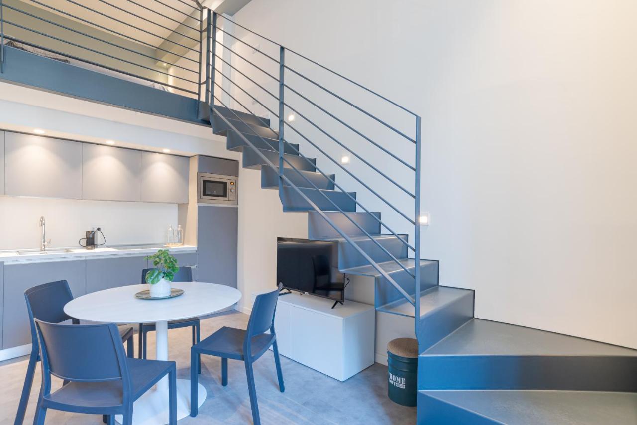 Suite Tigli - By Myhomeinקומו מראה חיצוני תמונה